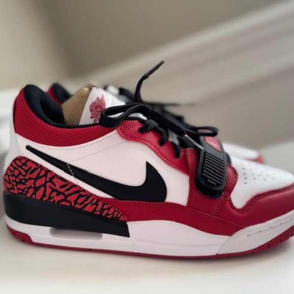 Jordan Legacy 312 Low 'Chicago Red' Like New Men Size 8.5 - Picture 8 of 16